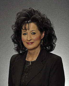 Shannon Lindstrom - Gay Friendly Minneapolis-St. Paul Realtor